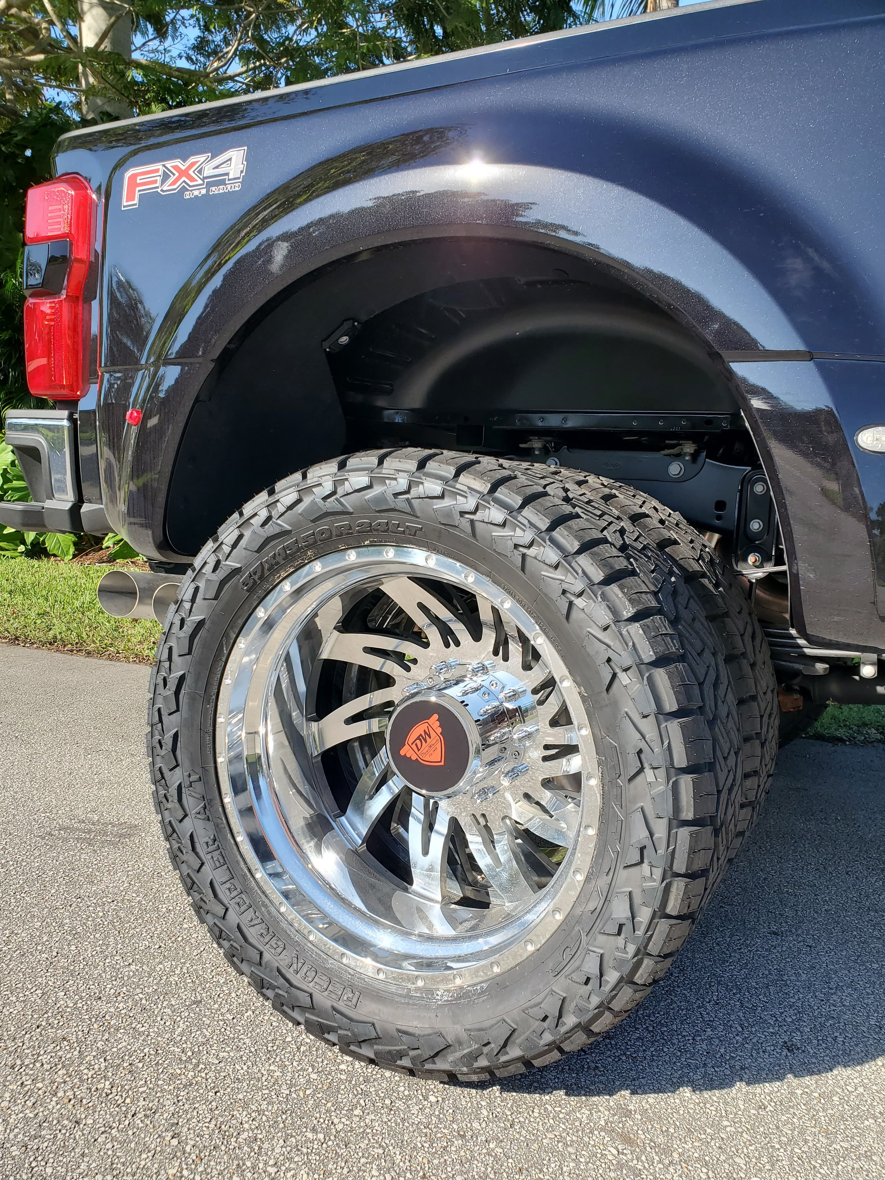 DW-9019 angle 1 of 1